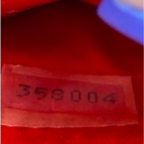 Vintage Coco Chanel handbag-not wallet on a chain- a flap snap closure handbag - Picture 13 of 13